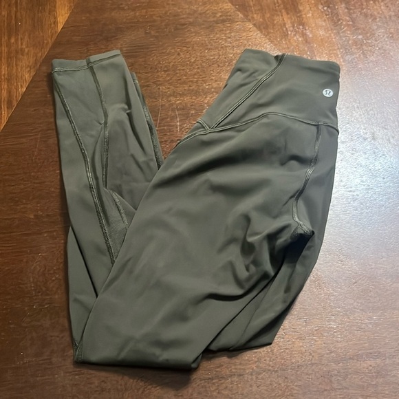 Lululemon legging - Picture 1 of 6